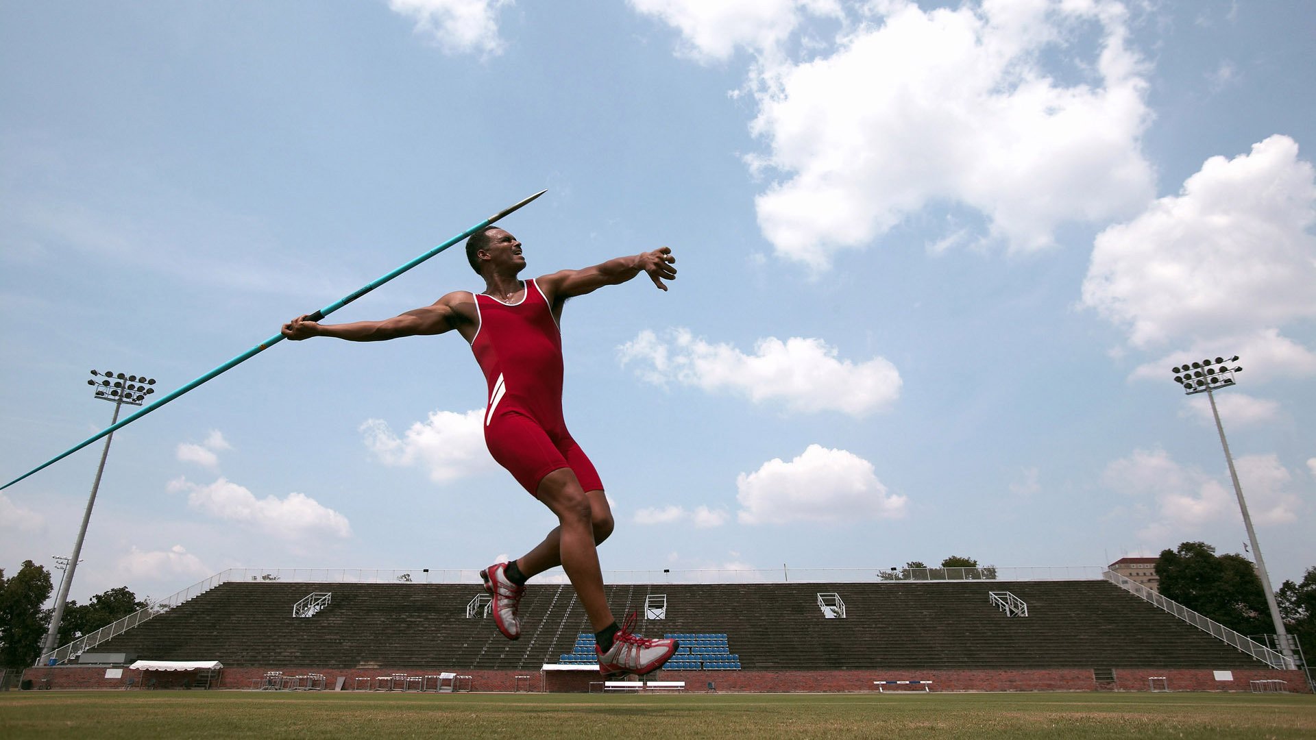 篮球场馆智能照明系统节能效果显著,智能led篮球场